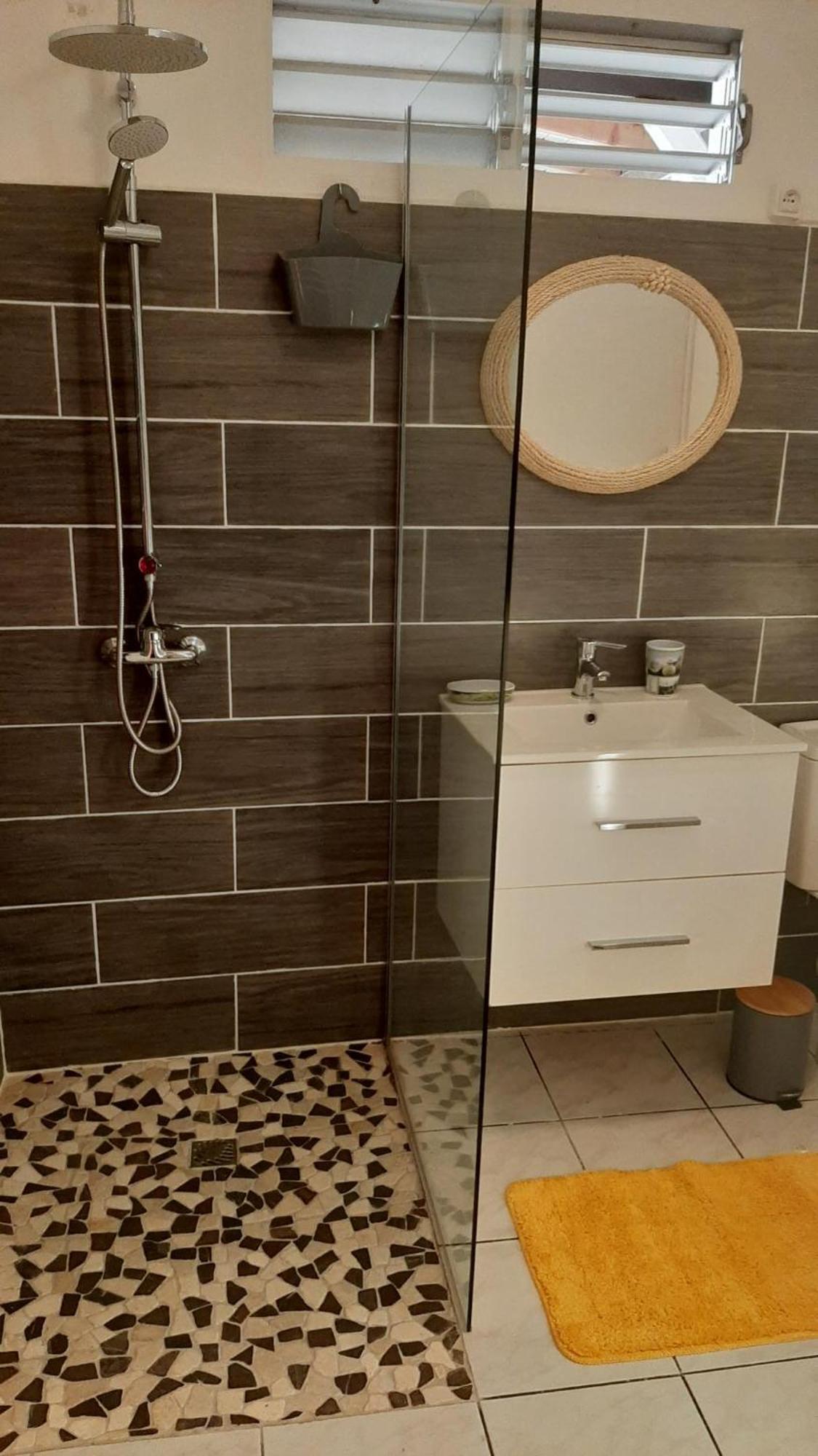 Logement Entier Au Soleil Couchant Deshaies Zewnętrze zdjęcie